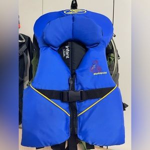 Stolqhuist infant PFD- worn once!